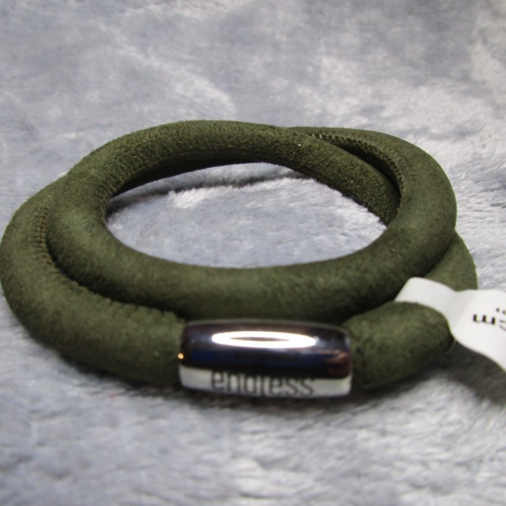 Endless Double Moss Green Leather Bracelet By JLO 7 inch NEW A36